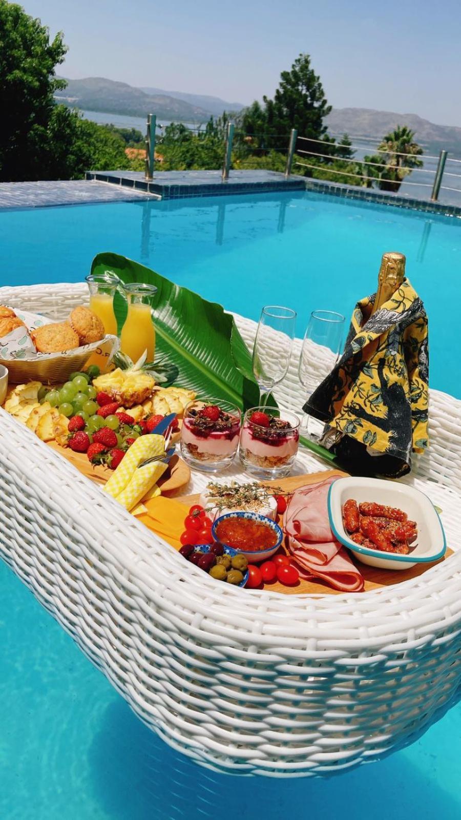 Mister C Bed & Breakfast Хартбееспоорт Екстериор снимка
